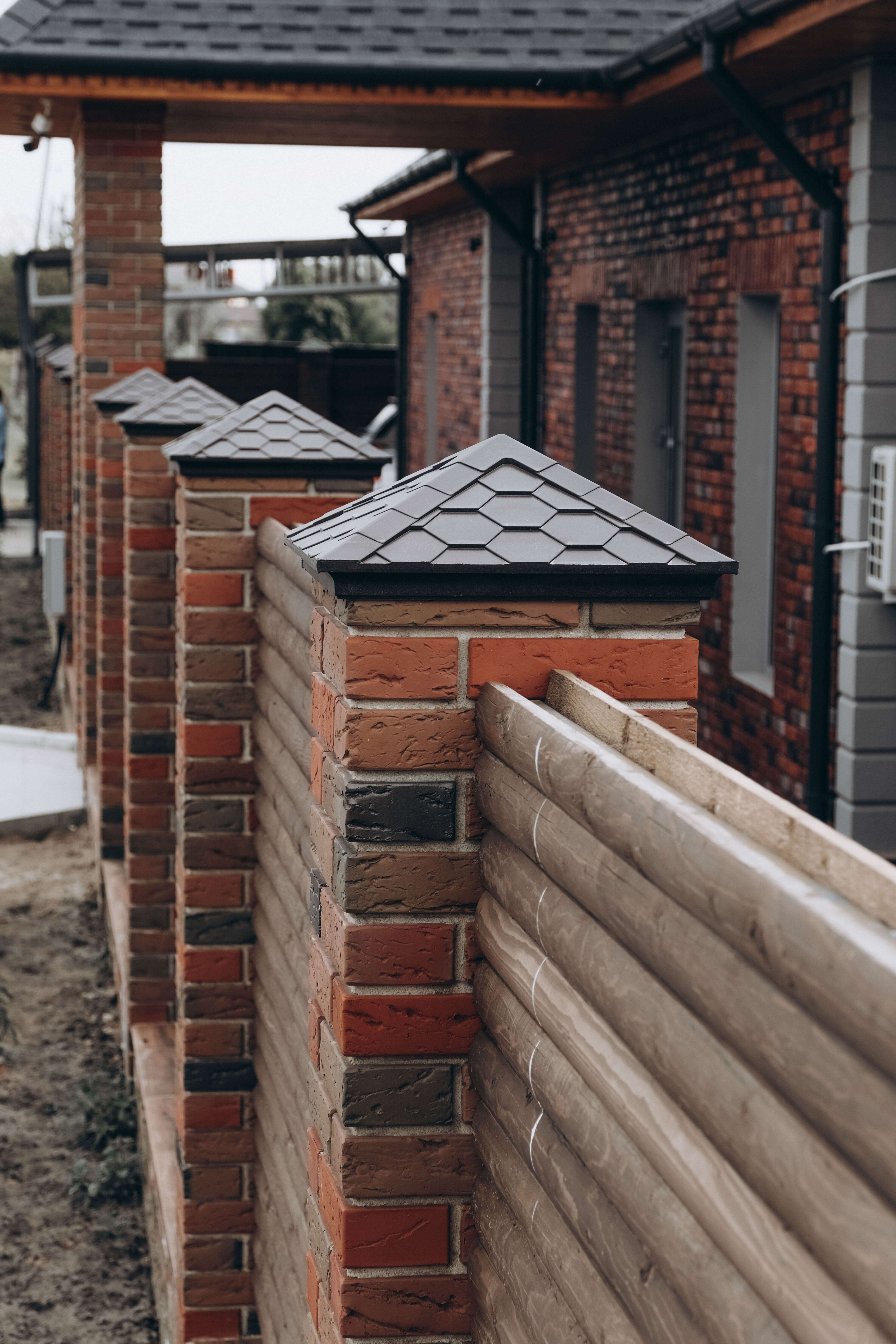 Колпак Zking Эверест Коричневый на столб 1.5х1.5 кирпича (390х390мм) в Электростали фото